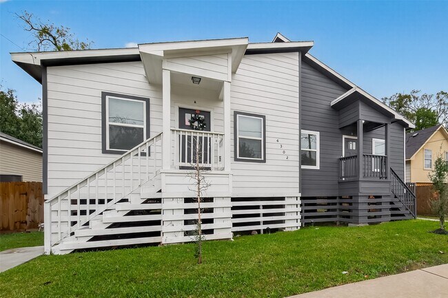 Foto del edificio - 4302 Hirsch Rd