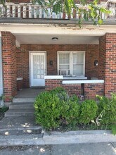 Building Photo - 711 SW 15th Ave