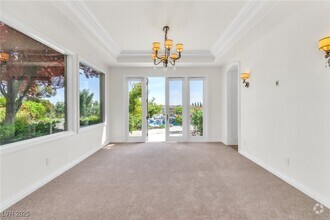 Building Photo - 1700 Wincanton Dr