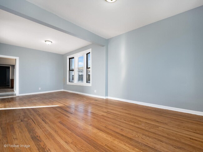 Foto del edificio - 4024 N Kedzie Ave