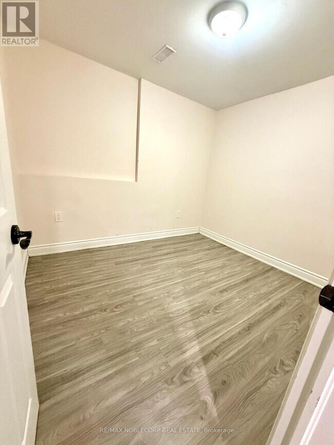 Photo du bâtiment - 54 Buckland Way