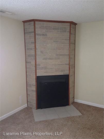 Building Photo - 1414 E Gibbon St