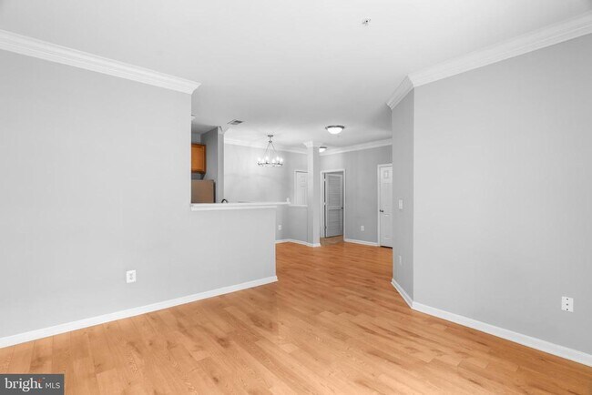 Foto del edificio - 4852 Eisenhower Ave