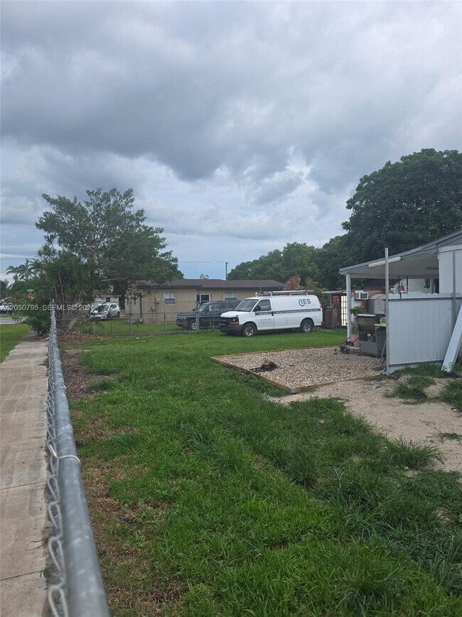 Foto del edificio - 28501 SW 147th Ct