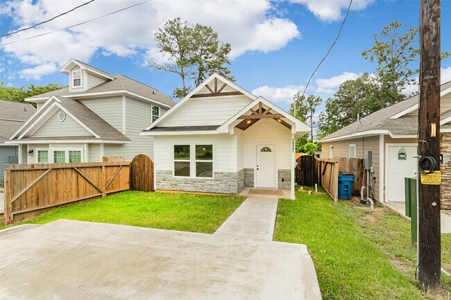 Foto del edificio - 16881 Glenheath St