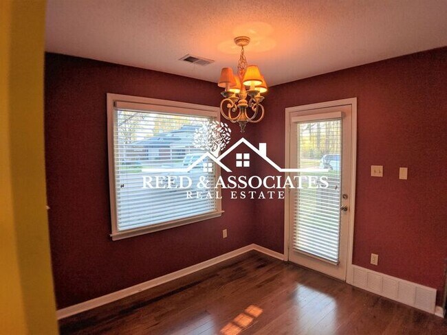 Building Photo - COMING SOON!!! Collierville Town Home!