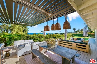 Building Photo - 26887 Sea Vista Dr