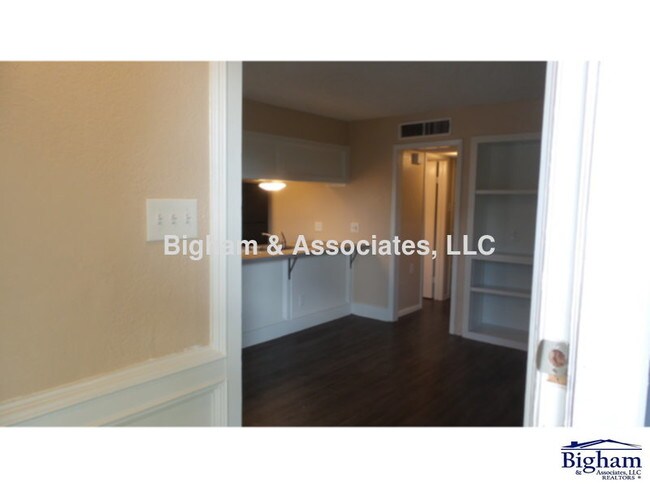 Building Photo - 3304 Hycreek Dr