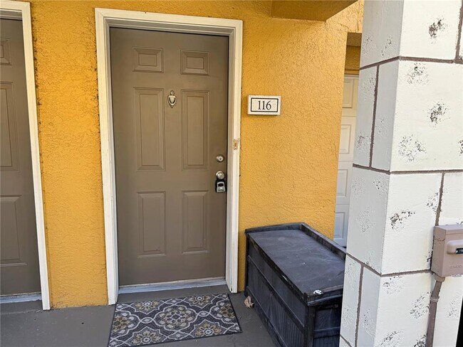 Foto del edificio - 6131 Metrowest Blvd
