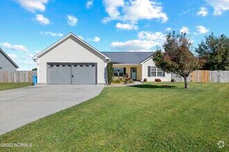 Building Photo - 223 Cherry Blossom Dr