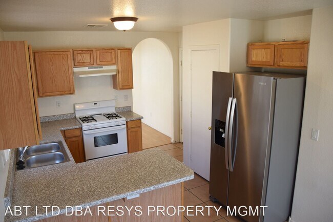 Foto del edificio - 3 br, 2 bath House - 6850 BROADACRES RANCH...