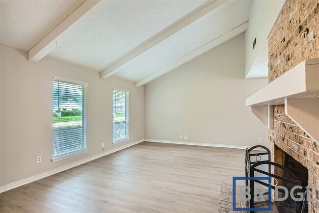 Foto del edificio - 306 Trailridge Dr