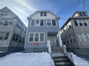 Building Photo - 66 Louis St
