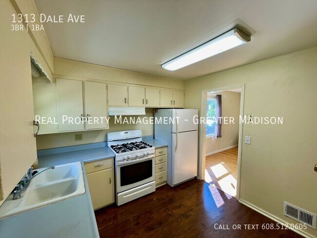 Building Photo - 1313 Dale Ave
