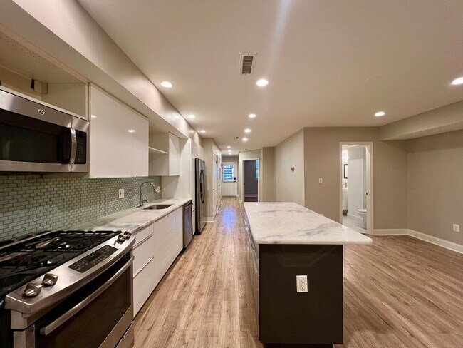 Foto del edificio - 204 Rhode Island Ave NW