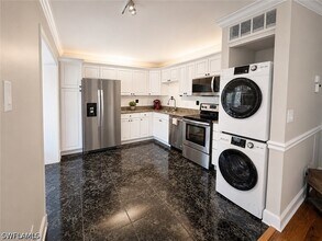 Building Photo - 112 Bobolink Way