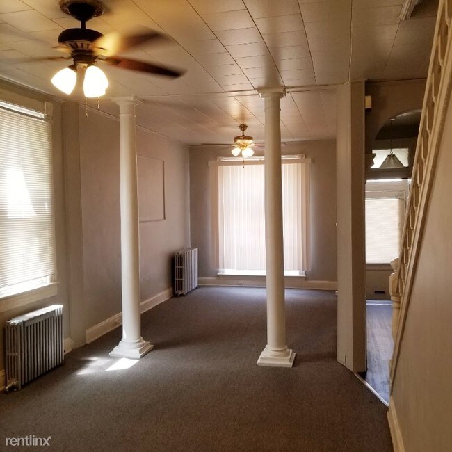 Building Photo - 3 br, 1.5 bath House - 2301 E Preston St