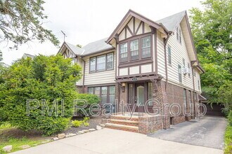 Building Photo - 2129 Coventry Rd