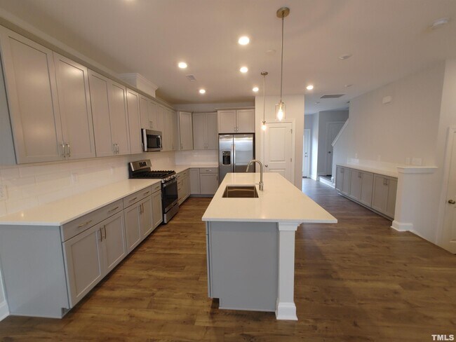 Foto del edificio - 1031 Falling Rock Pl