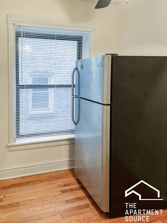 Foto del edificio - 518 W Cornelia Ave