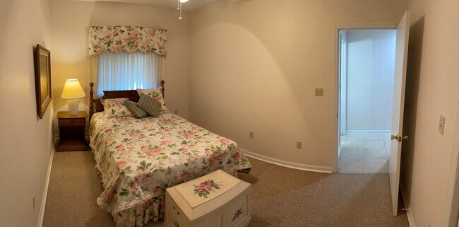 Foto del edificio - 5 Players Club Dr