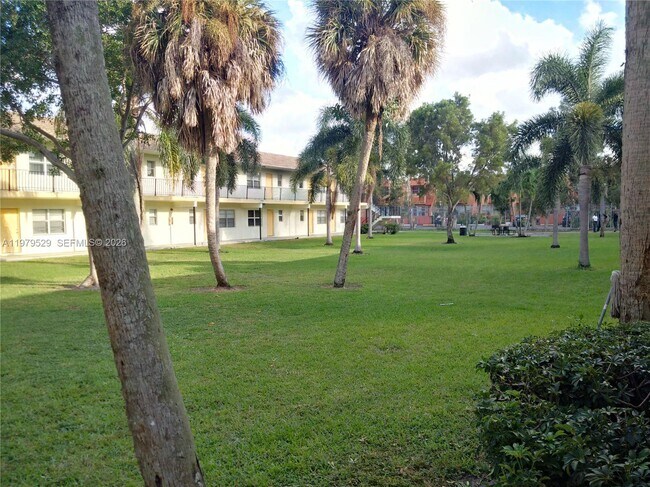 Foto del edificio - 4160 NW 21st St