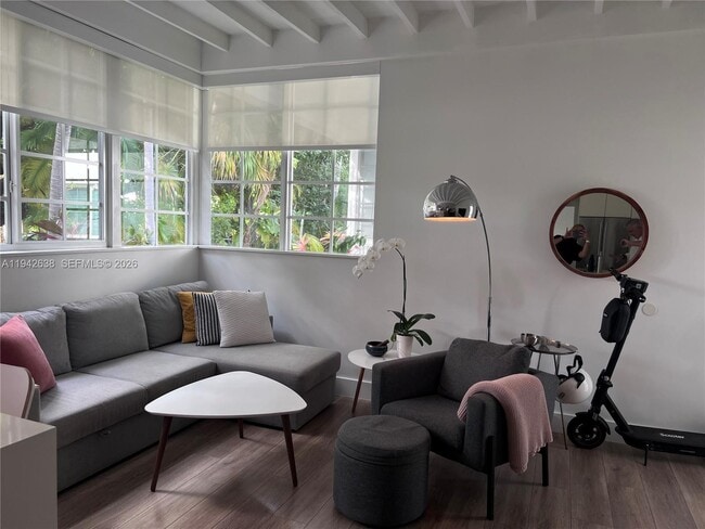 Foto del edificio - 701 Meridian Ave