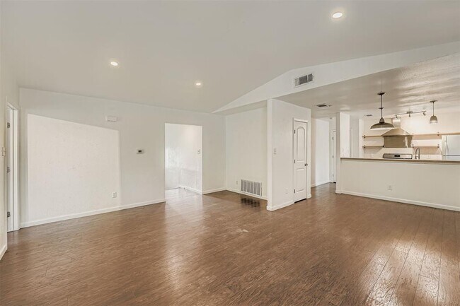 Building Photo - 4902 Parell Path