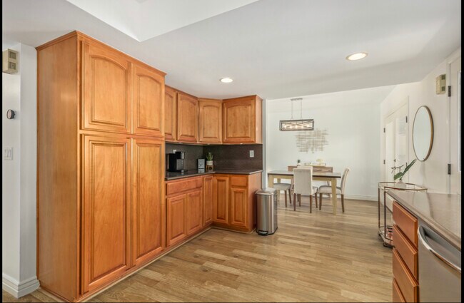 Foto del edificio - 8490 E Chaparral Rd
