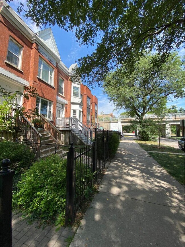 Building Photo - 1752 N Humboldt Blvd