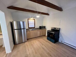 Building Photo - 1205 Downey St