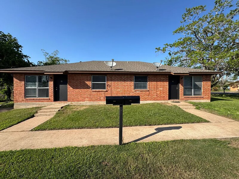 Building Photo - 618 Wiles St