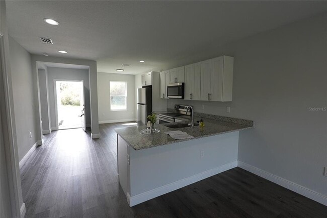 Building Photo - 17196 Bonnie Ave