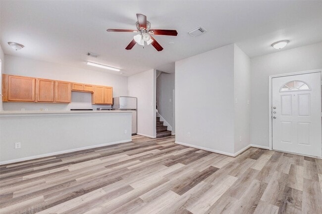 Photo - 6406 Waldron Dr Apartment