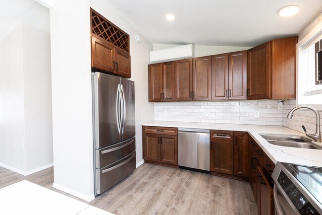 Foto del edificio - 3 Bed, 2 Bath, Single level home-RECENTLY ...
