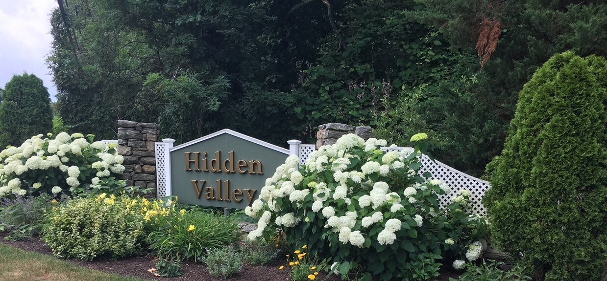 51 Trellis Dr, West Warwick, RI 02893 Condo for Rent in West Warwick