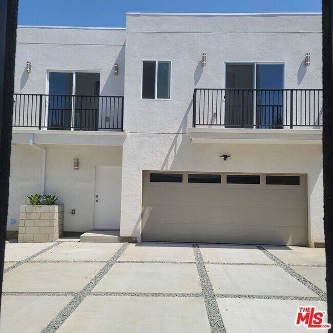 Foto del edificio - 13824 Bessemer St