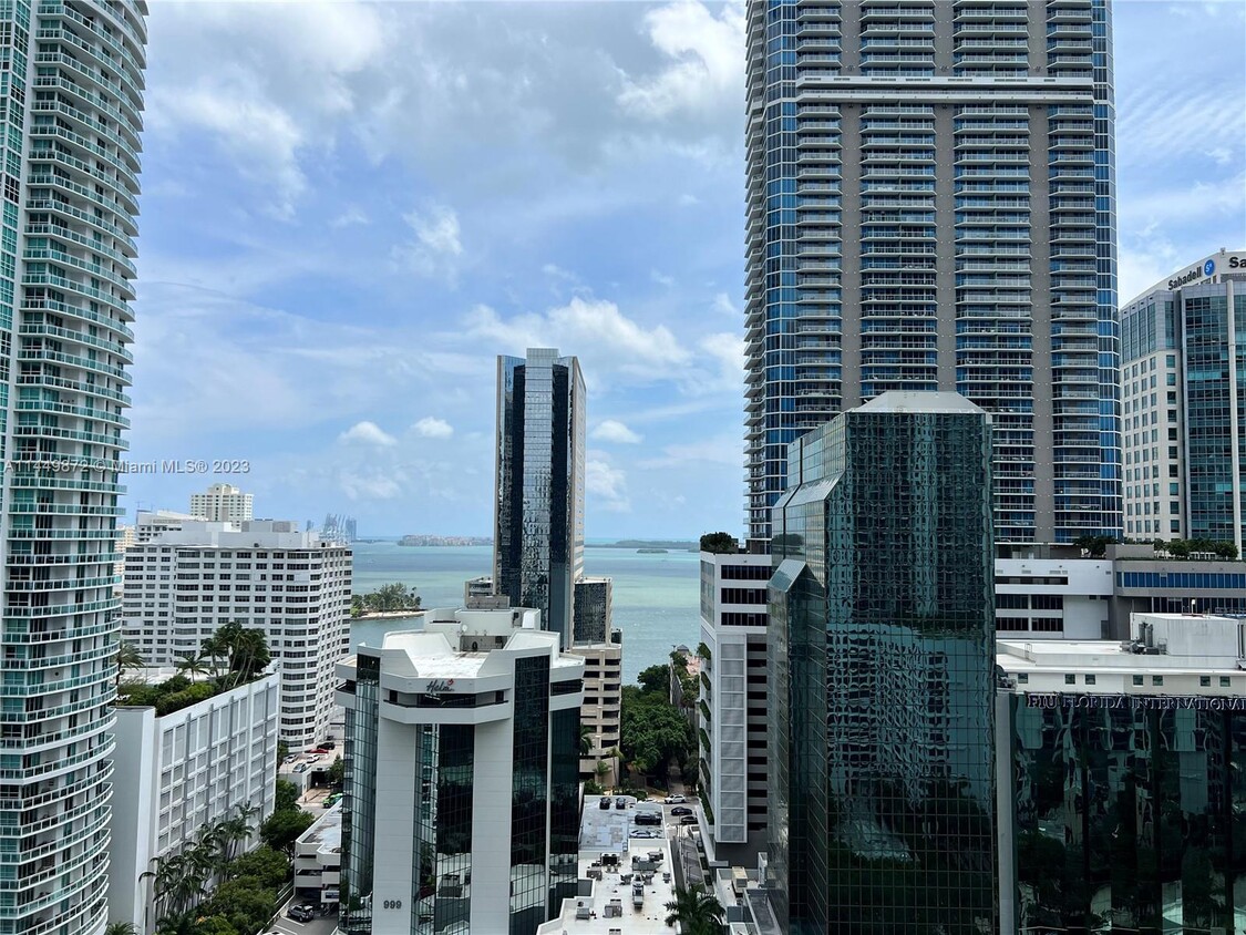 Foto principal - 1010 Brickell Ave