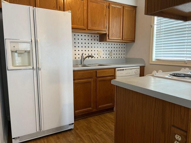 Building Photo - 118 Red Cedar Run