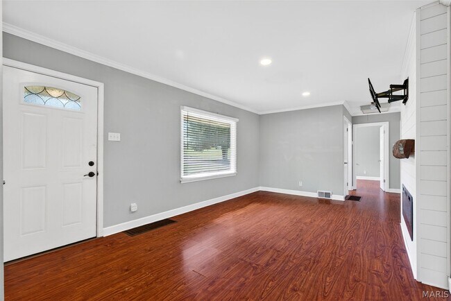 Foto del edificio - 112 Robin Hill Ln