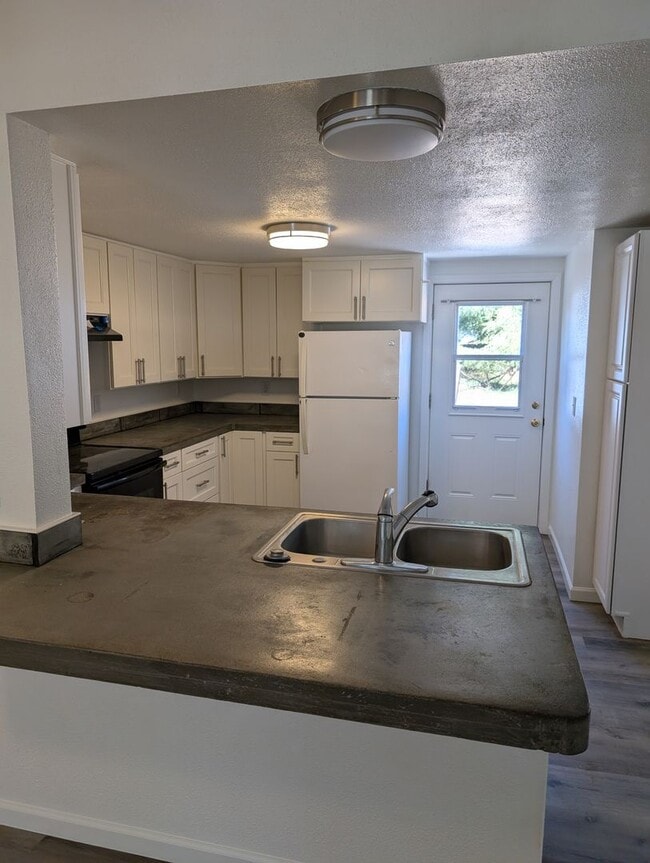 Building Photo - 2 Bedroom 1 Bath House
