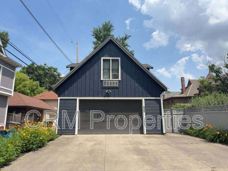 Foto principal - 626 E 15th St