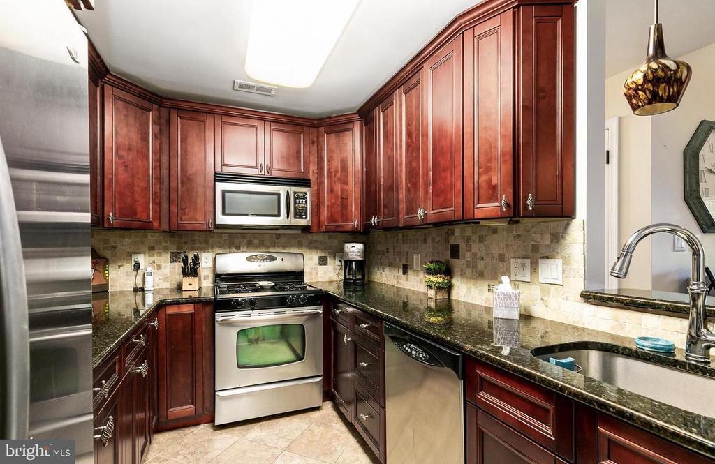 Foto principal - 702 Quail Rd