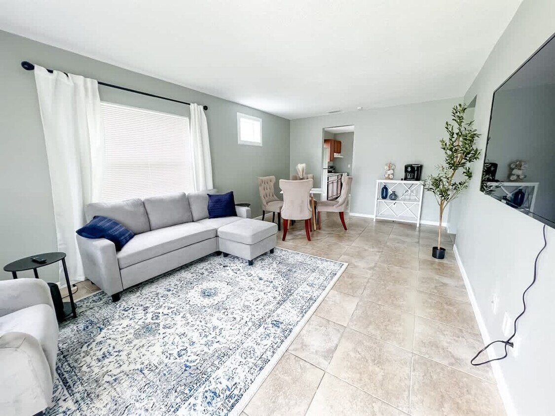 Foto principal - 13921 19th St