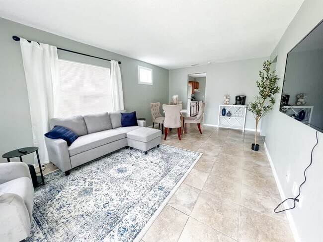 Building Photo - 13921 19th St