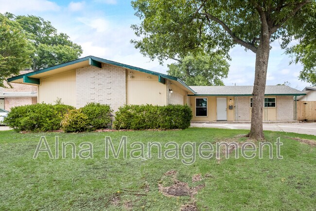 Foto del edificio - 2402 Scotswood Dr
