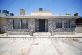 Building Photo - 3403 Pershing Dr