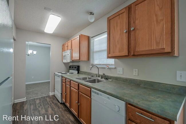 Building Photo - 136 Bay Front Dr