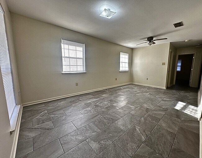 Foto del edificio - 111 Mallard Dr