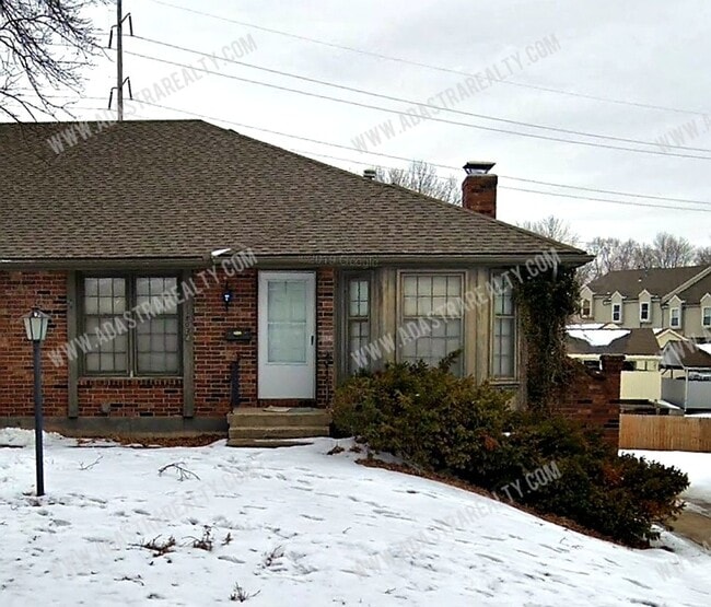 Building Photo - Amazing South KCMO Duplex in Raytown Schoo...